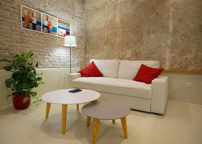 Apartment Traces